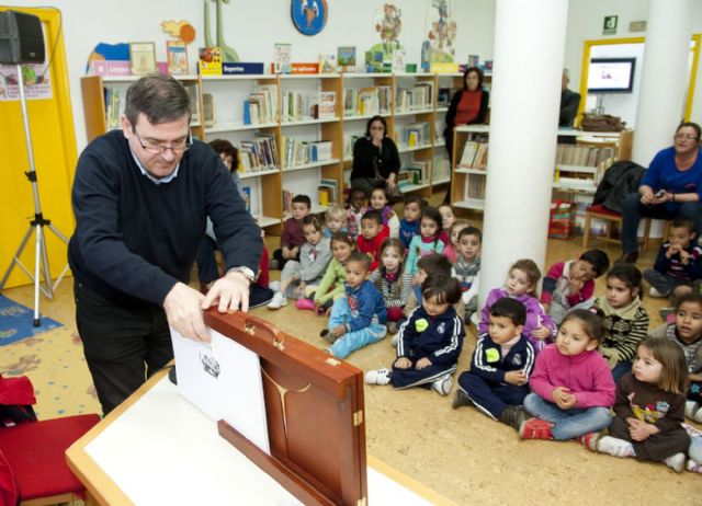 El escritor Carles Cano se reunira con niños de 3 a 5 años en bibliotecas municipales - 1, Foto 1