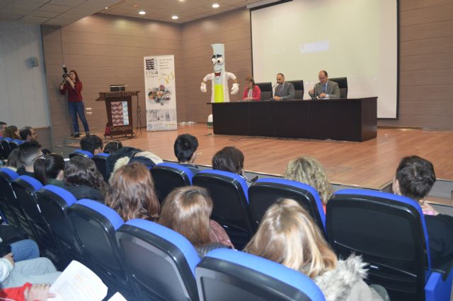 Cerca de 200 jóvenes participan en la VIII Olimpiada Regional Agroalimentaria y Agroambiental en la UPCT - 2, Foto 2