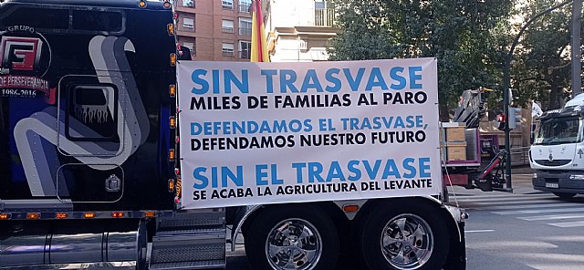 Gritos de enfado en la manifestación del sector agro: No somos terroristas - 3, Foto 3