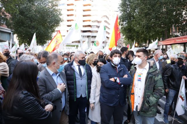 El grupo parlamentario liberal logra aprobar su iniciativa para reducir el precio del agua desalada a los agricultores de la Región - 1, Foto 1