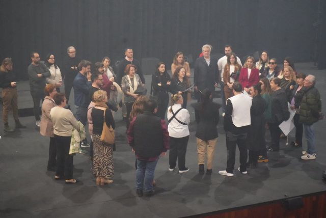 La Comunidad facilita la accesibilidad al espacio escénico en la representación de la obra 'Cría Cuerdos' - 3, Foto 3