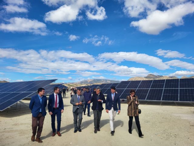 El nuevo parque de generación fotovoltaica instalado en la pedanía molinense de El Fenazar tiene una capacidad de producción anual de 3.506 Mwh - 1, Foto 1