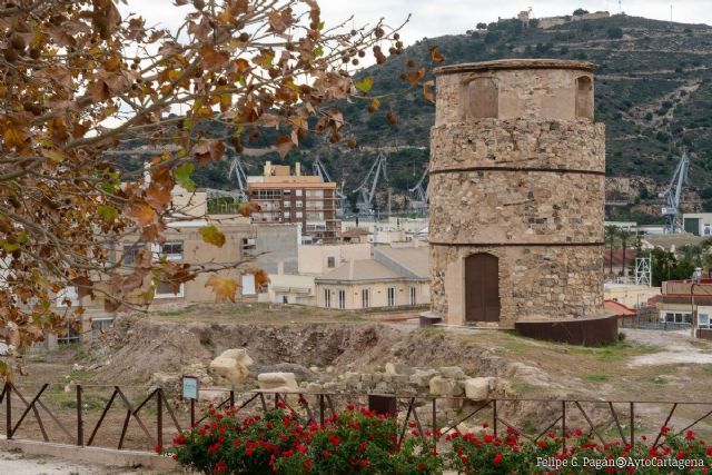 El Ayuntamiento iluminará el cerro del Molinete con luces ornamentales de vanguardia para crear una experiencia en el visitante - 1, Foto 1