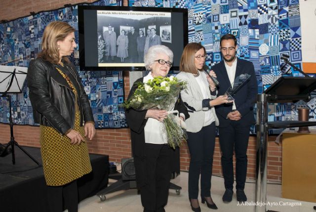 La poetisa María Teresa Cervantes, agasajada por su trayectoria - 1, Foto 1