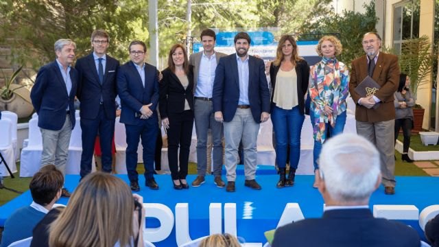 López Miras anuncia incentivos de hasta 10.000 euros a empresas que hagan contrato indefinido a desempleadas con hijos menores de 4 años - 1, Foto 1