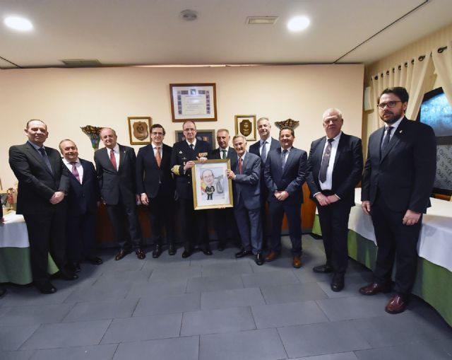 La sociedad civil y empresarial de Cartagena celebra una cena de despedida al Almirante De la Puente - 1, Foto 1