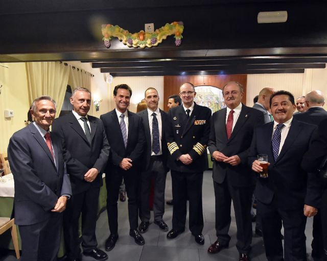 La sociedad civil y empresarial de Cartagena celebra una cena de despedida al Almirante De la Puente - 4, Foto 4