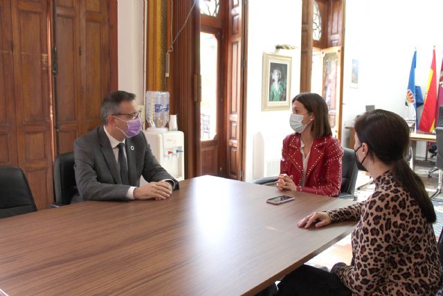 Moreno reclama a la consejería de Salud la ampliación de los horarios de vacunación para evitar las colas - 3, Foto 3