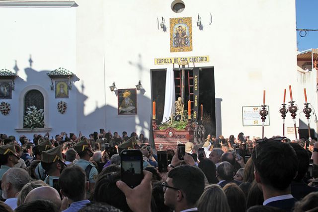 El Viernes Santo es uno de los días más Sagrados y profundos del Cristianismo en Alcalá del Río - 3, Foto 3