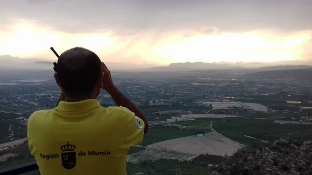 La Comunidad activa la red de vigilancia fija contra incendios forestales en la Región - 1, Foto 1