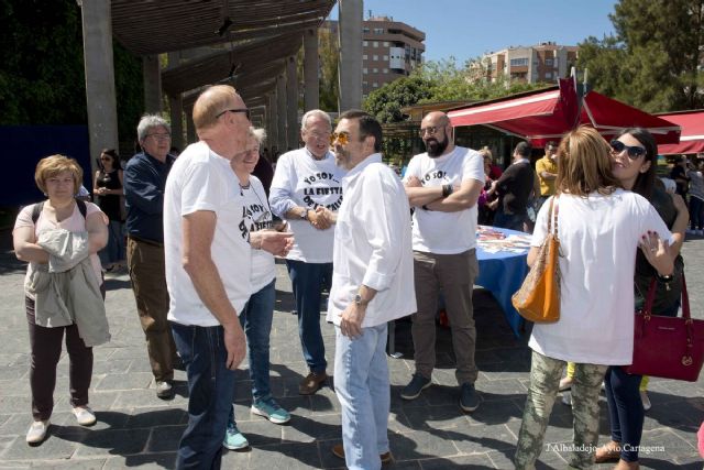 La Fiesta de la Calle en Los Juncos mostró la cara más solidaria de la ciudad con los sin techo - 2, Foto 2