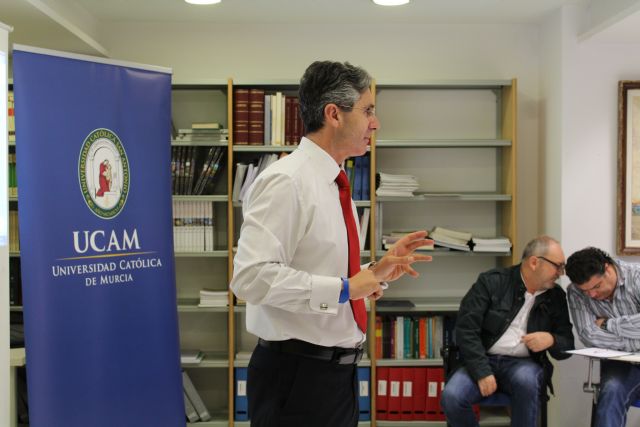 La UCAM y el COITIRM forman a ingenieros técnicos industriales en habilidades directivas de comunicación - 1, Foto 1