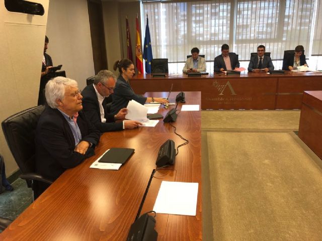 Apoyo de la Asamblea a la iniciativa del PP para hacer más duraderos los dispositivos tecnológicos - 1, Foto 1