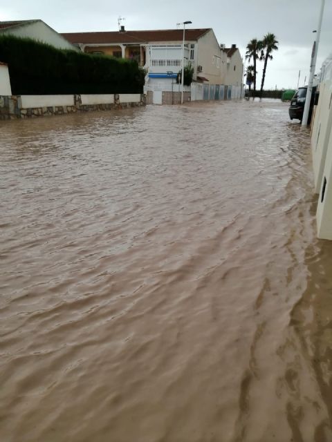 El vecindario de El Mojón se moviliza en contra el proyecto del colector de vertidos cero y de las inundaciones - 2, Foto 2