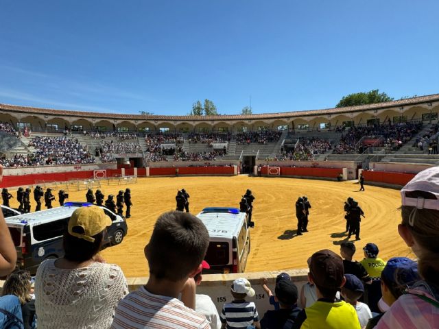 La Policía Nacional celebra en Lorca su 200 aniversario con una exhibición en el Coso de Sutullena - 1, Foto 1