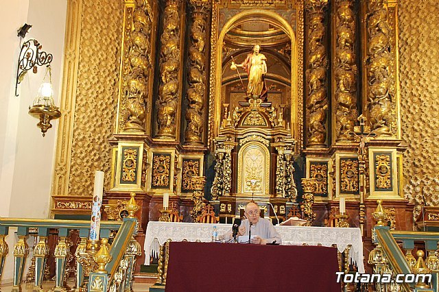 Arrancan las actividades que conforman el 450 aniversario de la dedicación del templo parroquial de Santiago con la Conferencia El misterio del Templo a lo largo de la historia de la salvación, Foto 1