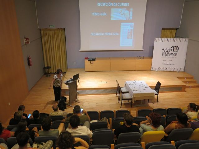 Jornada de formación centrada en la atención al cliente con discapacidad visual y auditiva - 2, Foto 2