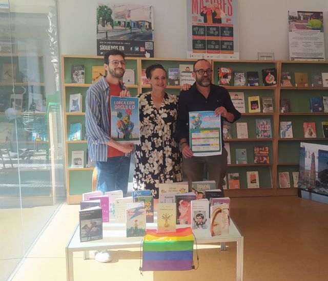 La concejalía de Diversidad y Lorcairis presentan nuevos libros para la colección Lgtbiq+ de la biblioteca Pilar Barnés - 1, Foto 1