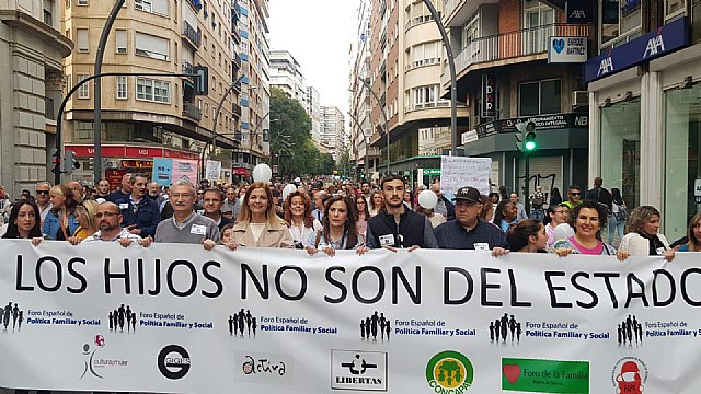 Comunicado del Foro Español de Política Familiar y Social, sobre los permisos paternos del curso 2020-21 - 1, Foto 1