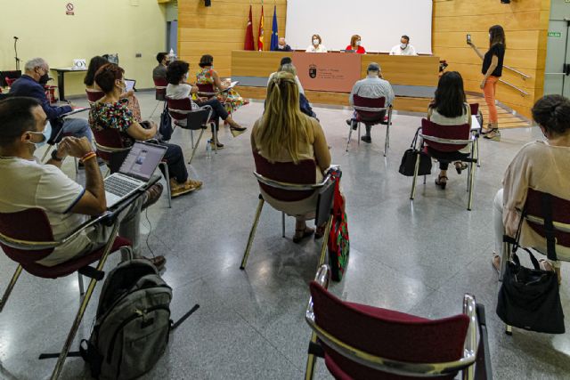 Política Social constituye la Comisión rectora de prevención y lucha contra la pobreza y exclusión social - 2, Foto 2