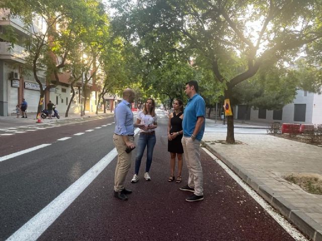 Fructuoso: Los vecinos y vecinas podrán disfrutar de una renovada calle Pintor Almela Costa gracias al trabajo del equipo de Gobierno del alcalde Serrano - 1, Foto 1