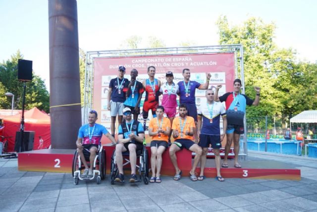 Gran balance de medallas para los deportistas murcianos en los Nacionales de Duatlón Cros, Acuatlón y Triatlón Cros celebrados en Almazán - 1, Foto 1