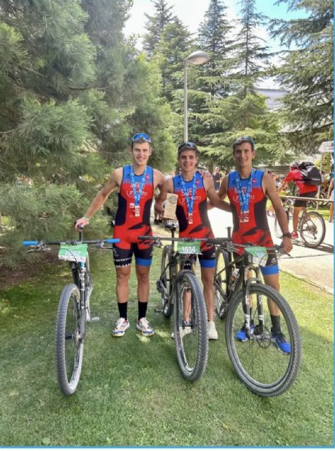 Gran balance de medallas para los deportistas murcianos en los Nacionales de Duatlón Cros, Acuatlón y Triatlón Cros celebrados en Almazán - 4, Foto 4