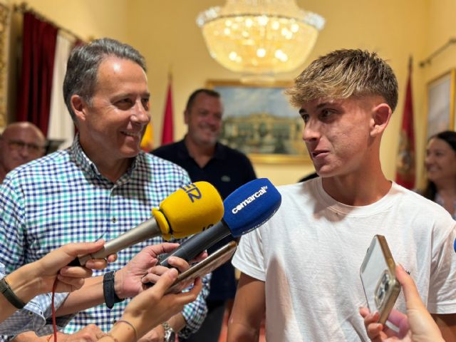 El alcalde de Lorca felicita al lorquino Juan Bastida Pérez, flamante campeón de España de ciclismo en categoría infantil - 4, Foto 4