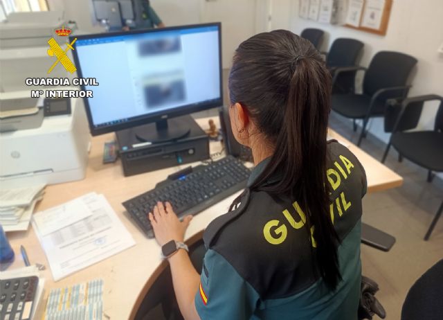 La Guardia Civil detiene en Mula a una mujer por coaccionar a otra con difundir un vídeo de contenido sexual - 1, Foto 1