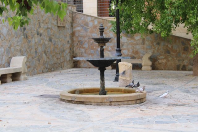 Actuación extraordinaria de control de palomas en la zona del Santuario Patronal de la Virgen de las Huertas de Lorca - 1, Foto 1