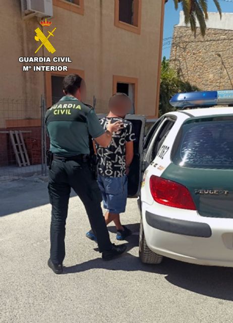 La Guardia Civil detiene en Cehegín al presunto autor de varios atracos a personas mayores - 5, Foto 5