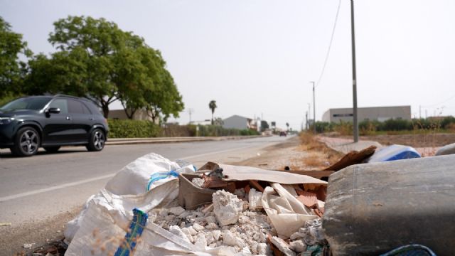El colapso de la limpieza en Murcia: contenedores averiados, quinto contenedor paralizado y malestar vecinal en aumento El colapso de la limpieza en Murcia: contenedores averiados, quinto contenedor paralizado y malestar vecinal en aumento