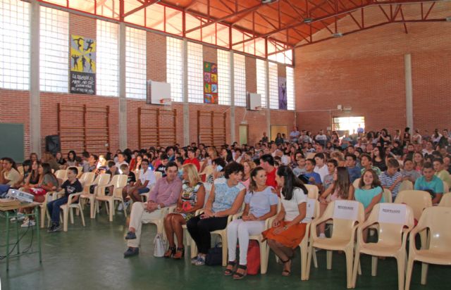 Más de 900 alumnos inician el curso 2016/2017 en el Instituto de Educación Secundaria Rambla de Nogalte de Puerto Lumbreras - 1, Foto 1
