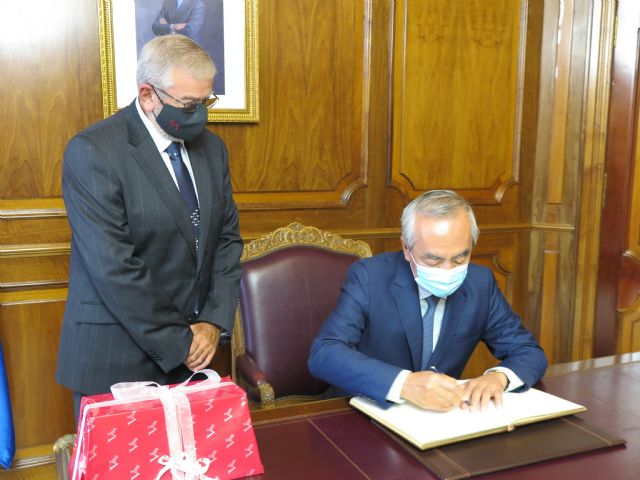 El presidente de la Asamblea Regional recibe al embajador de Japón - 2, Foto 2