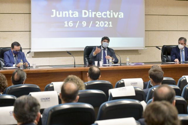 López Miras anuncia que la Comunidad trabaja ya en su Ley de Eficiencia Pública para colocarnos a la vanguardia en atracción de inversiones - 2, Foto 2