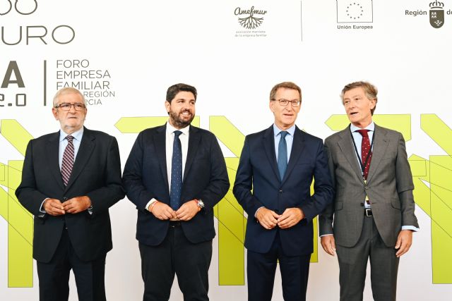 López Miras considera las empresas familiares imprescindibles en tiempos convulsos y pide más bajadas fiscales en lugar de topar precios - 1, Foto 1