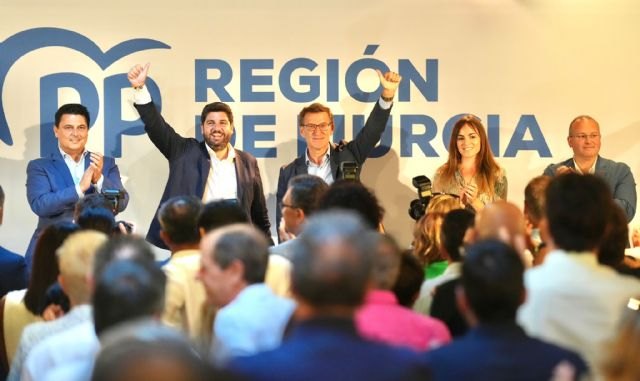 López Miras: El presidente Feijóo se ha comprometido con los déficits que lleva arrastrando tantos la Región de Murcia - 1, Foto 1