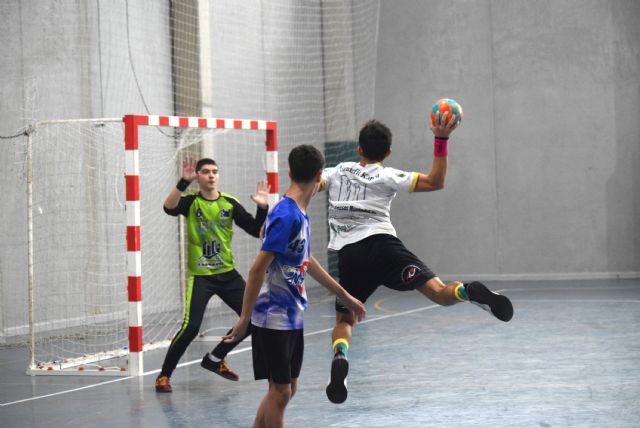 A.D. Eliocroca en cadetes y CBM Bullense en juveniles, por golaveraje, campeones del triangular de balonmano - 1, Foto 1