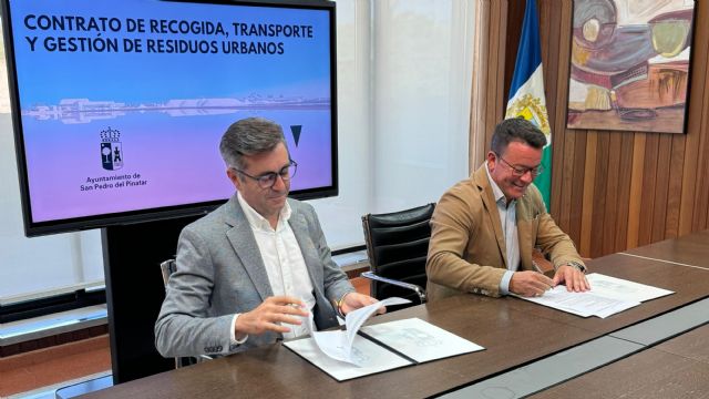 El Ayuntamiento y STV firman el nuevo servicio de recogida de residuos - 1, Foto 1