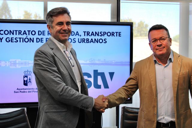 El Ayuntamiento y STV firman el nuevo servicio de recogida de residuos - 2, Foto 2