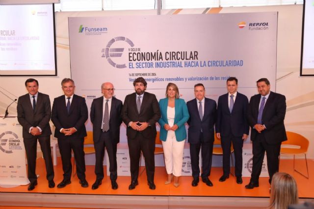 La alcaldesa destaca que las inversiones de las energéticas en Escombreras aseguran el futuro industrial de Cartagena - 1, Foto 1