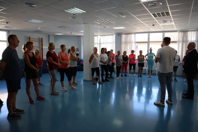 El alcalde Ginés Campillo da la bienvenida a nuestros mayores que retoman sus actividades tras el verano - 1, Foto 1