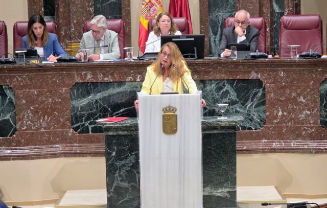 Fernando Moreno: 'Ortuño lleva más de dos años prometiendo soluciones para el CEIS y su gran medida estrella se ha saldado con un solo bombero incorporado' Fernando Moreno: 'Ortuño lleva más de dos años prometiendo soluciones para el CEIS y su gran medida estrella se ha saldado con un solo bombero incorporado'