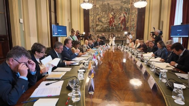 El Gobierno regional demanda 'reglas del juego justas', una PAC fuerte que proteja el secano y un marco pesquero adaptado al Mediterráneo El Gobierno regional demanda 'reglas del juego justas', una PAC fuerte que proteja el secano y un marco pesquero adaptado al Mediterráneo
