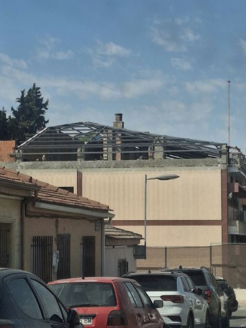 San Miguel empieza el curso con la cubierta aún sin terminar San Miguel empieza el curso con la cubierta aún sin terminar