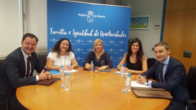 Familia y CaixaBank colaborarán en materia  de vivienda social - 1, Foto 1