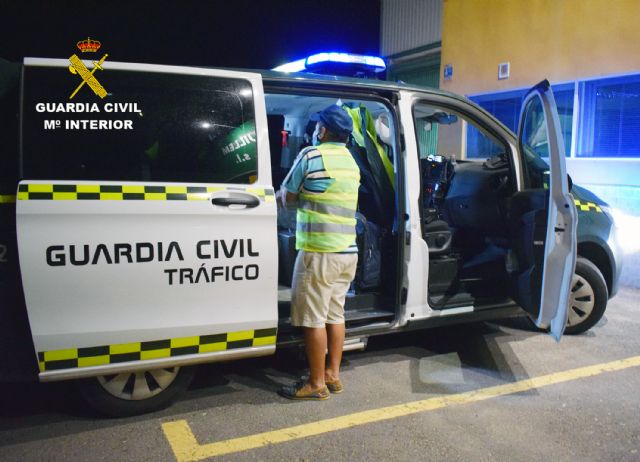 La Guardia Civil investiga a un conductor que colisionó con otro turismo cuando circulaba en sentido contrario cuadruplicando la tasa máxima de alcohol - 1, Foto 1