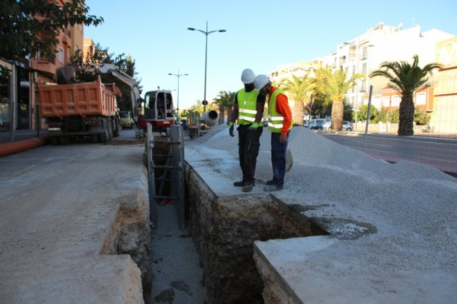 Obras de emergencia de renovacin de redes en la avenida Gins Campos, Foto 1
