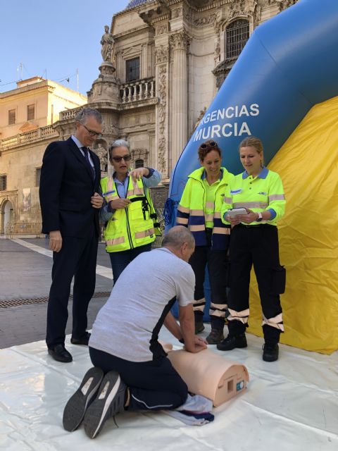 El 061 atendió el pasado año cerca de 250 personas con parada cardiorrespiratoria, Foto 2