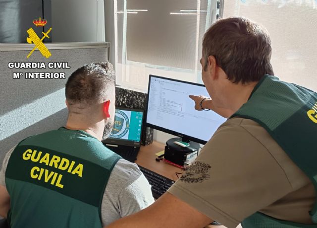 La Guardia Civil detiene a 13 personas en una macrooperación contra el cibercrimen - 1, Foto 1